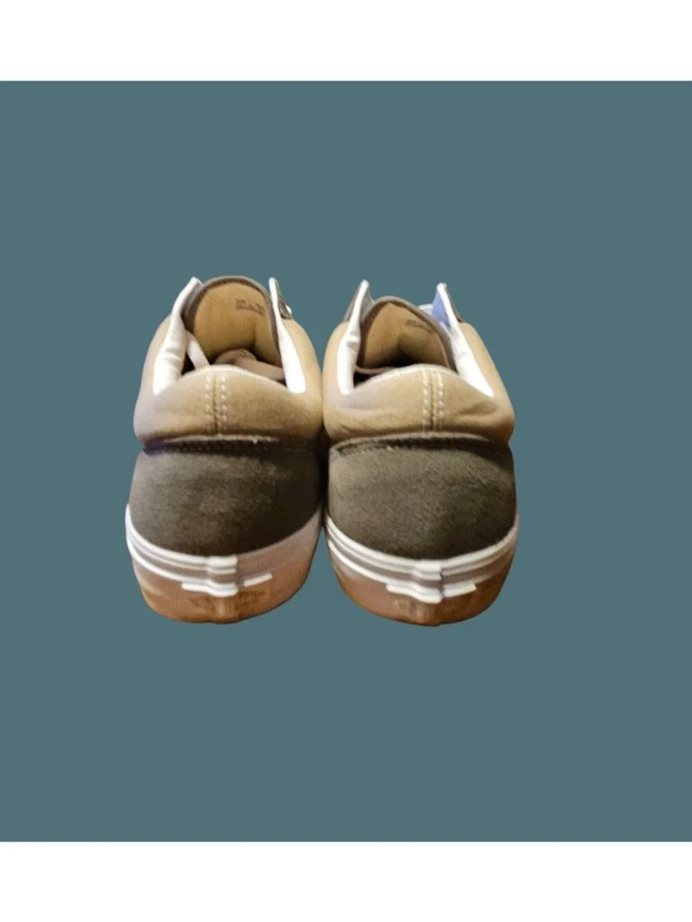 Vans very good